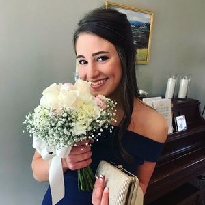 Meet your Posher, Ava